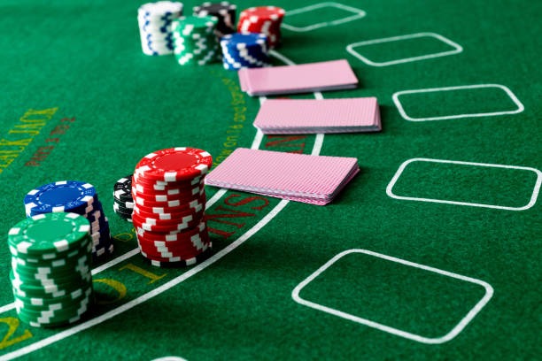kapten 69 live dealer speaking to players in multilingual chat